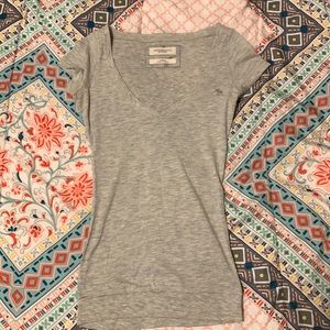 X-small Gray Abercrombie and Fitch v-neck t-shirt